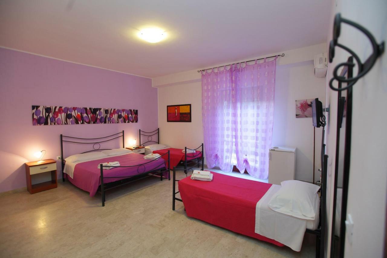 L'Attico Affittacamere B&B Катандзаро Экстерьер фото