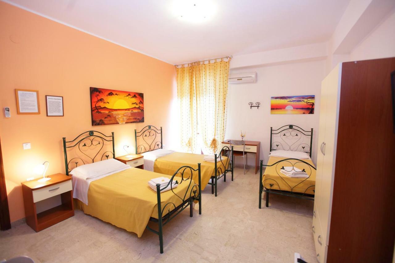 L'Attico Affittacamere B&B Катандзаро Экстерьер фото